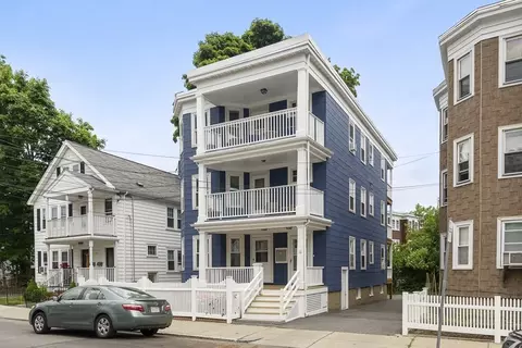 10 Granfield Ave #2, Boston, MA 02131