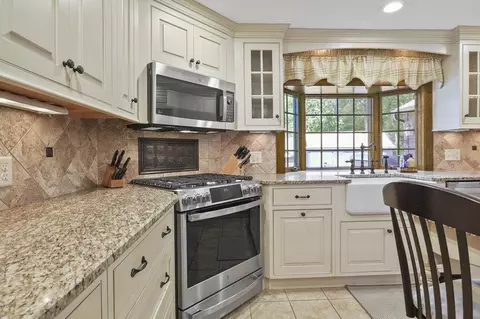 1 Shepherd Ave, Dudley, MA 01571 photo 10