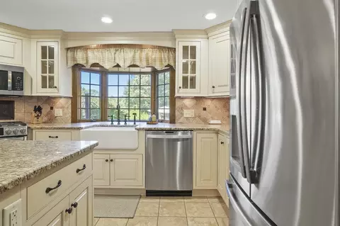 1 Shepherd Ave, Dudley, MA 01571 photo 11