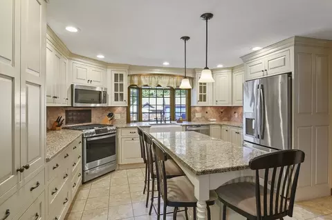 1 Shepherd Ave, Dudley, MA 01571 photo 7