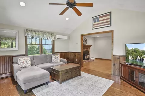 1 Shepherd Ave, Dudley, MA 01571 photo 23