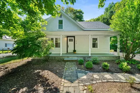 214 Wareham St, Middleboro, MA 02346