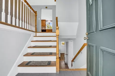 59 Murphy Rd, Hudson, MA 01749 photo 2