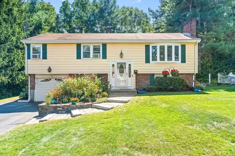 35 Longmeadow Ave, Holden, MA 01520