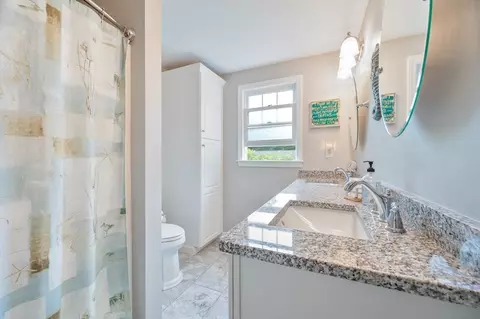 Bath - 8 Nelson Cir, Mashpee, MA 02649 photo 2 of 3