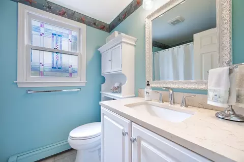 Bath - 8 Nelson Cir, Mashpee, MA 02649 photo 1 of 3