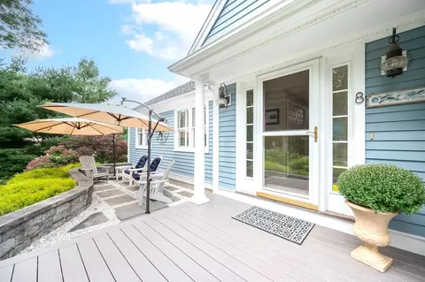 Exterior - 8 Nelson Cir, Mashpee, MA 02649 photo 5 of 11