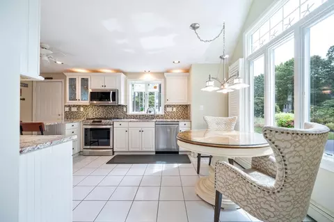 Kitchen - 8 Nelson Cir, Mashpee, MA 02649 photo 1 of 6