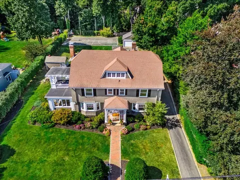 58 Phillips Ave, Swampscott, MA 01907