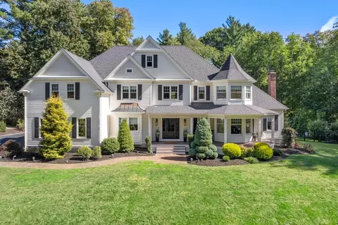 9 Macintyre Dr, North Reading, MA 01864