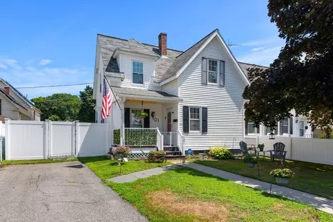 101 Arnold St #101, Methuen, MA 01844
