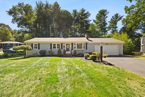 382 Caswell St, Taunton, MA 02718