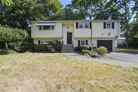 10 Crowley Dr, Randolph, MA 02368