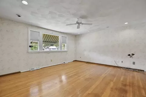Living - 10 Crowley Dr, Randolph, MA 02368 photo 3 of 4