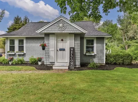 283 Old Stage Rd, Barnstable, MA 02632