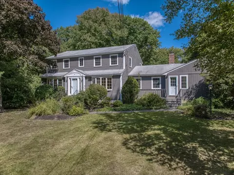 8 Marie Dr, Andover, MA 01810
