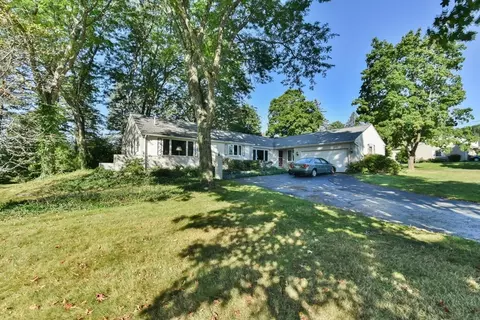 24 Curtis St, Auburn, MA 01501