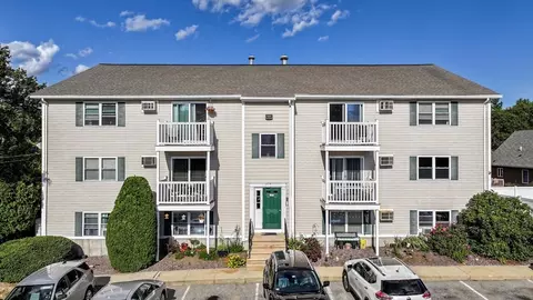 1475 Braley Rd #22, New Bedford, MA 02745