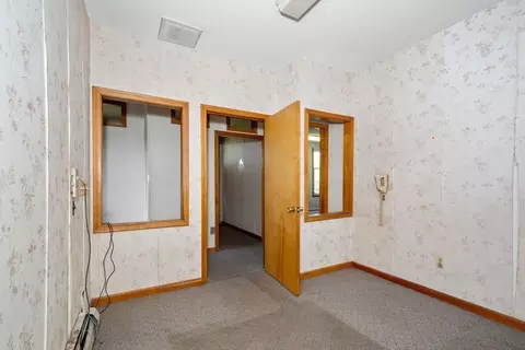 302 Maple St, Springfield, MA 01105 photo 12