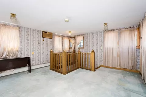 302 Maple St, Springfield, MA 01105 photo 26