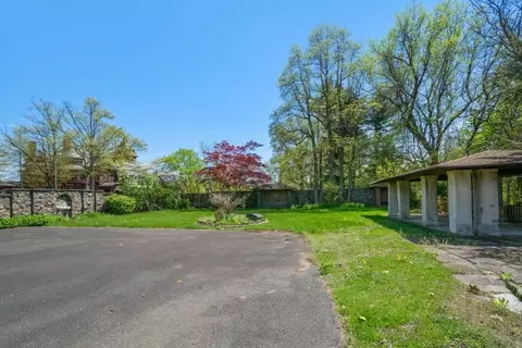302 Maple St, Springfield, MA 01105 photo 33