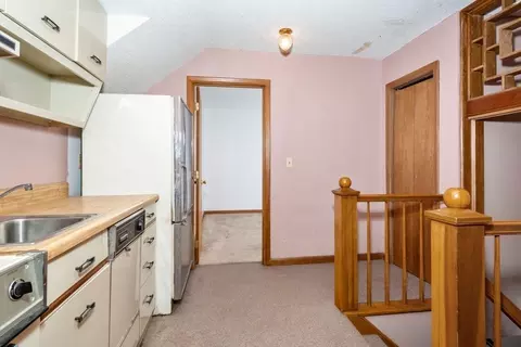 302 Maple St, Springfield, MA 01105 photo 20