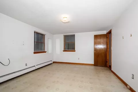 302 Maple St, Springfield, MA 01105 photo 31