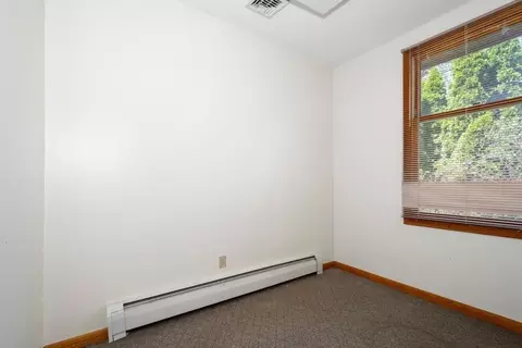 302 Maple St, Springfield, MA 01105 photo 13