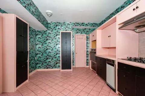 302 Maple St, Springfield, MA 01105 photo 4