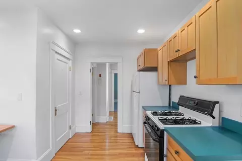 2 Mason St, Walpole, MA 02081 photo 12