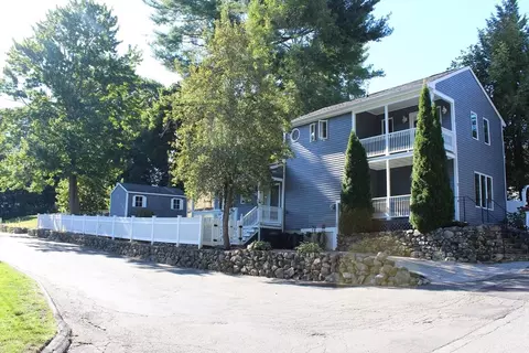 11 Rockwood Rd, Lynnfield, MA 01940