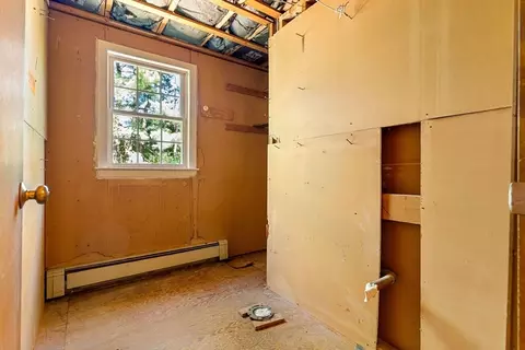 Bath - 8 3rd St, Ayer, MA 01432 photo 2 of 2