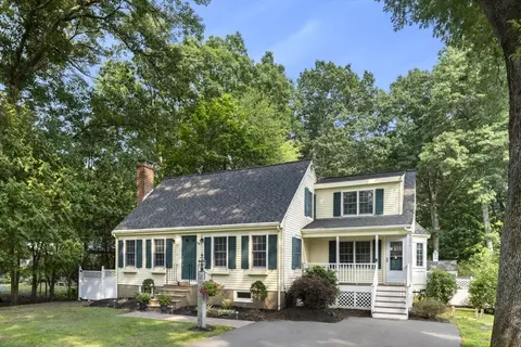 695 Haverhill St, Reading, MA 01867