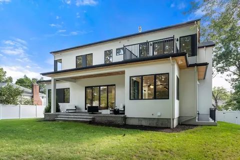 Exterior - 29 Levbert Rd, Newton, MA 02459 photo 4 of 7