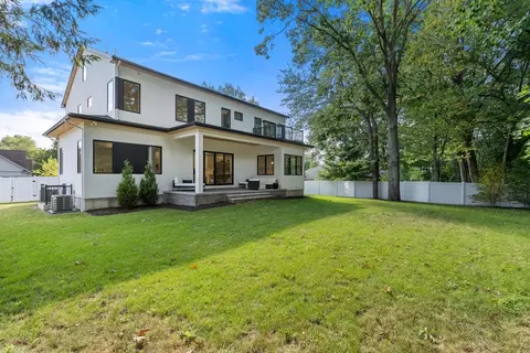 Exterior - 29 Levbert Rd, Newton, MA 02459 photo 5 of 7