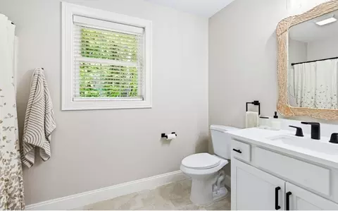 Bath - 16 High St, Ashburnham, MA 01430 photo 3 of 4