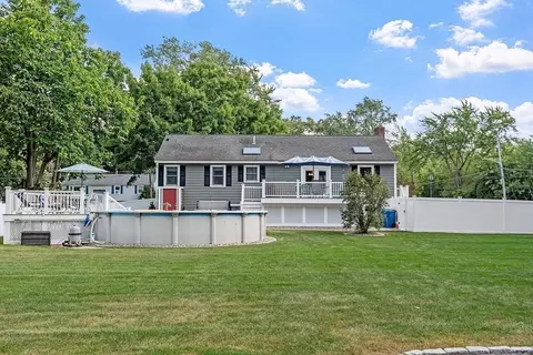 46 James Ave, Tewksbury, MA 01876