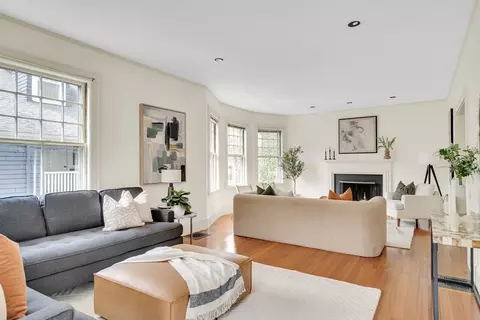 31 Upland Rd #2, Cambridge, MA 02140