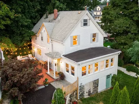 1 Chipman Ter, Melrose, MA 02176