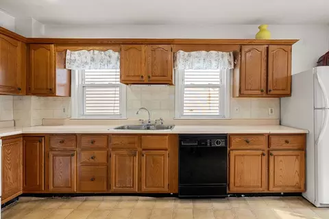 Kitchen - 18 Edith St, Everett, MA 02149 photo 2 of 3