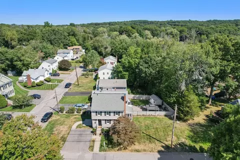 17 Royal St, Waltham, MA 02452