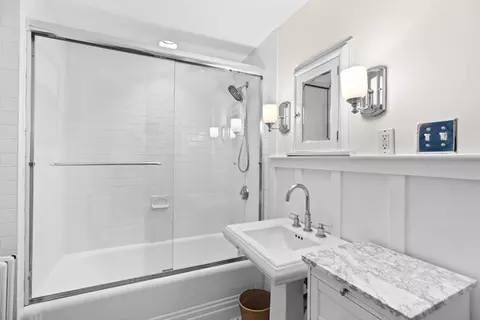 Bath - 688 Main St, Hingham, MA 02043 photo 3 of 4