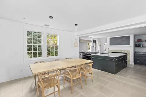Dining - 688 Main St, Hingham, MA 02043 photo 2 of 5