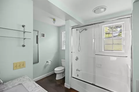 Bath - 688 Main St, Hingham, MA 02043 photo 4 of 4