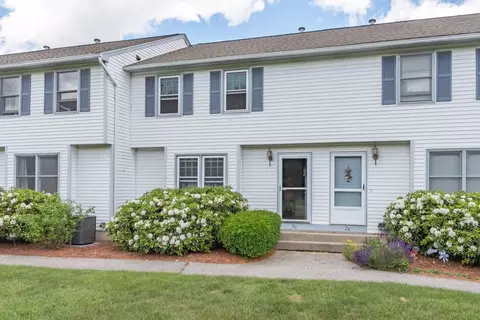 30 Lochmere Ln #30, Nashua, NH 03063