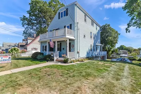 76 Needham St, Dedham, MA 02026 photo 2