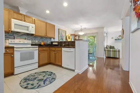35 Collins St #75, Danvers, MA 01923 photo 16