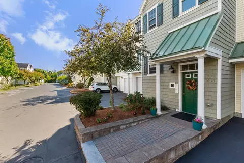 35 Collins St #75, Danvers, MA 01923 photo 5