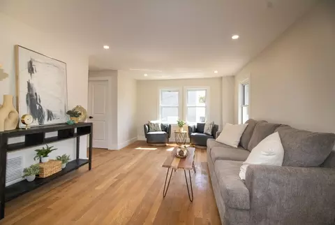 Living - 31 Sargent St, Gloucester, MA 01930 photo 2 of 2