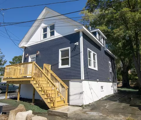 Exterior - 31 Sargent St, Gloucester, MA 01930 photo 2 of 2